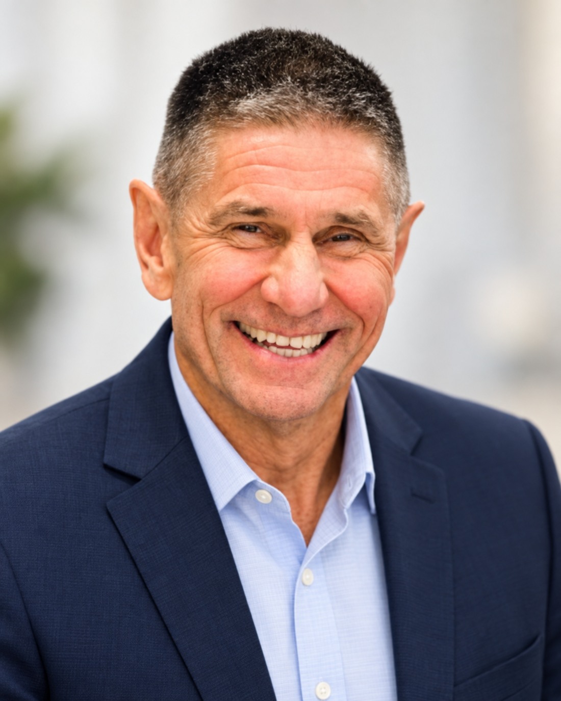 Dr. Michael Wilcox